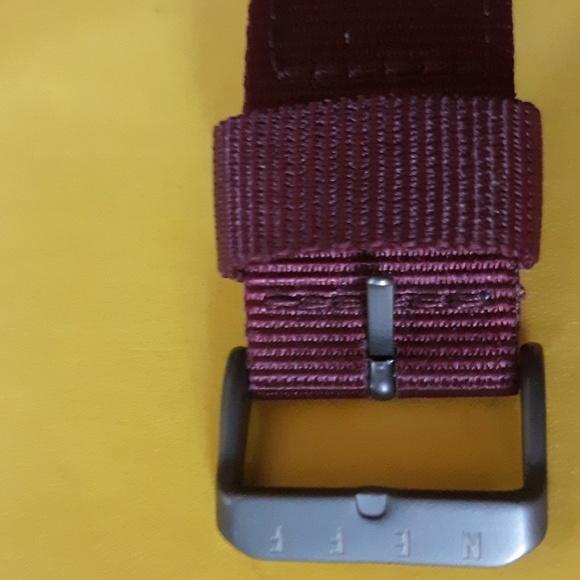 Mens Neff watch - Picture 3 of 3